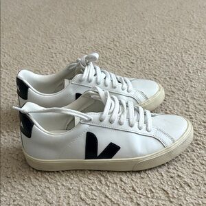 Veja Women's White and Black Sneakers